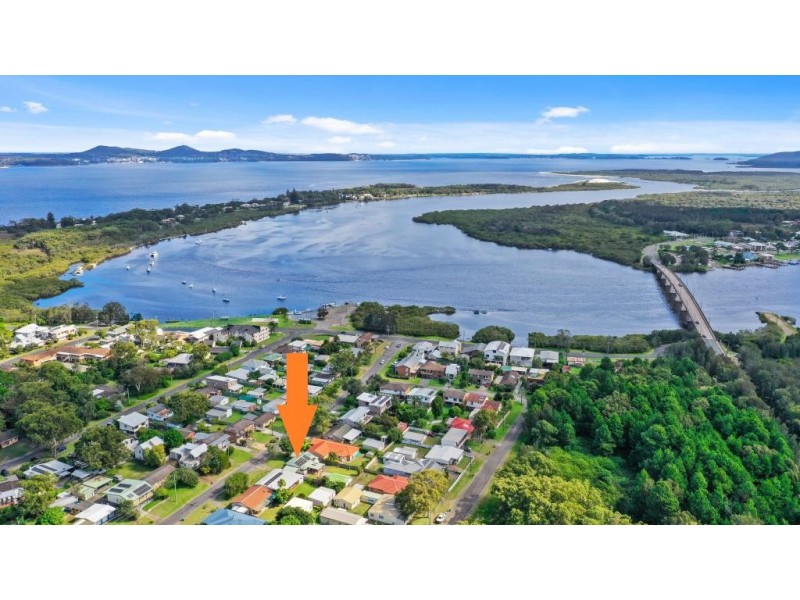 15  Mermaid Avenue, Hawks Nest NSW 2324