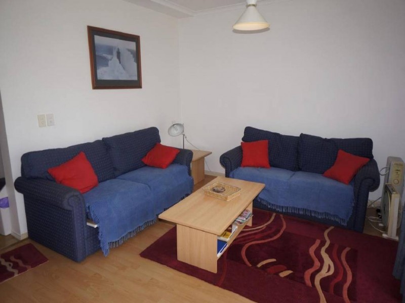 2/76 Mirreen Street, Hawks Nest NSW 2324