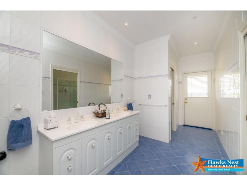 332 Pindimar Road, Pindimar NSW 2324