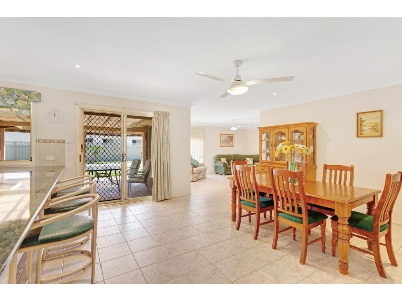 27 Dunshea Avenue, Tea Gardens NSW 2324