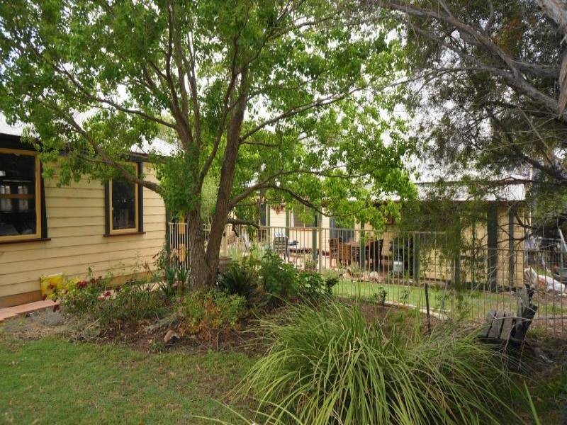 24 Cessnock Road, Branxton NSW 2335