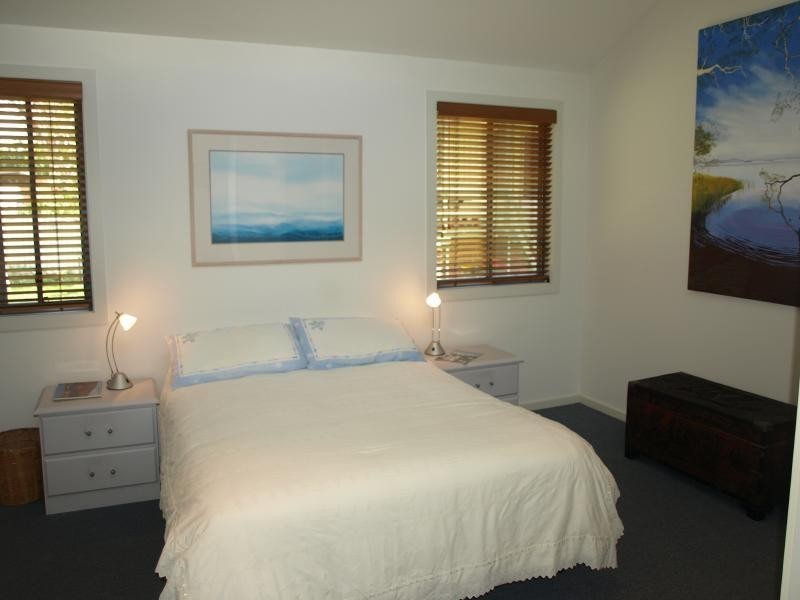 8 Ibis Avenue, Hawks Nest NSW 2324