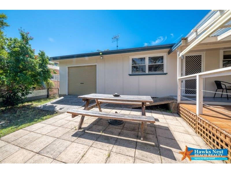 44 Yamba Street, Hawks Nest NSW 2324