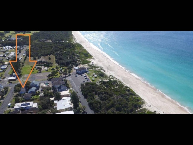 104 Booner Street, Hawks Nest NSW 2324