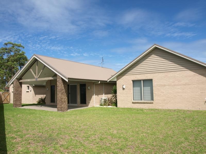 9 Captains Cove, Tea Gardens NSW 2324