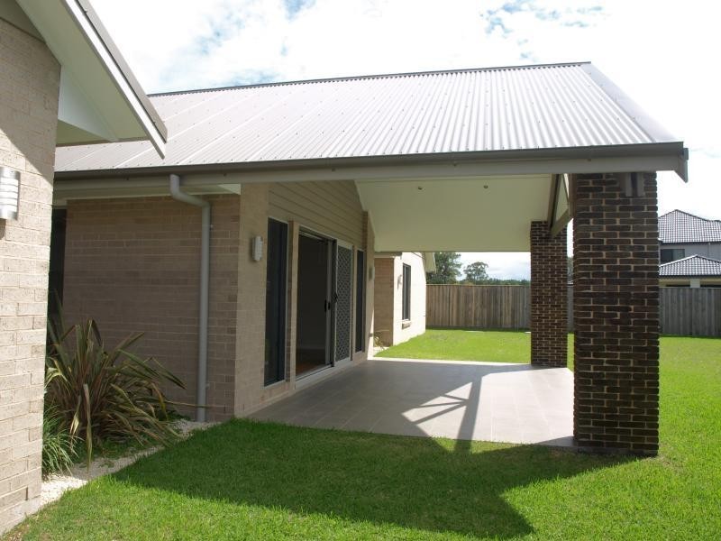 9 Captains Cove, Tea Gardens NSW 2324