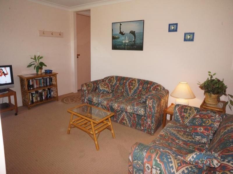 8/21 Beach Road, Hawks Nest NSW 2324