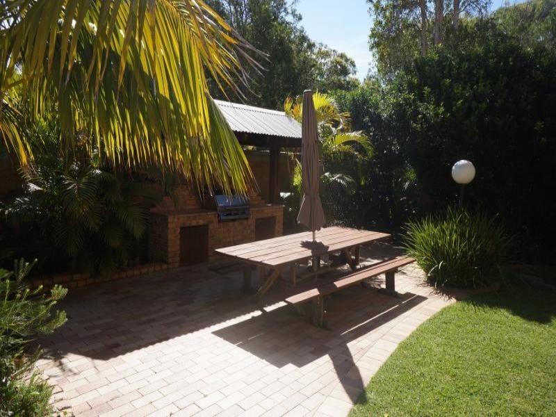 8/21 Beach Road, Hawks Nest NSW 2324
