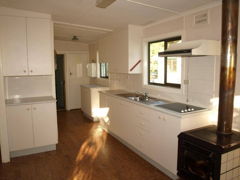 28 Kurrawong Avenue, Hawks Nest NSW 2324