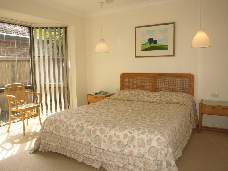 1 & 2/4 Carinya Close, Hawks Nest NSW 2324