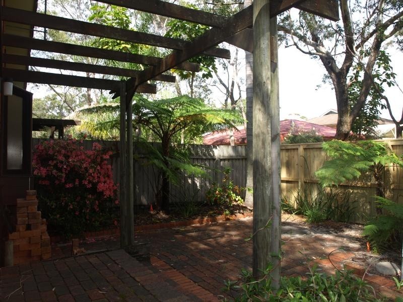 1 & 2/4 Carinya Close, Hawks Nest NSW 2324