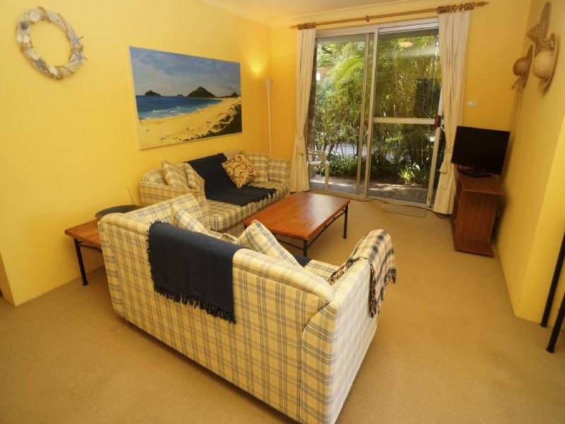 1/17 Kikarra Crescent, Hawks Nest NSW 2324