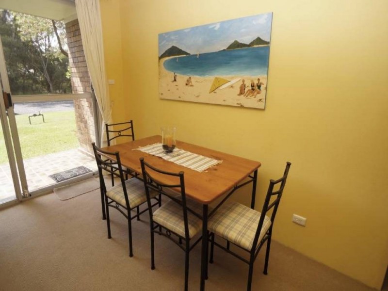 1/17 Kikarra Crescent, Hawks Nest NSW 2324