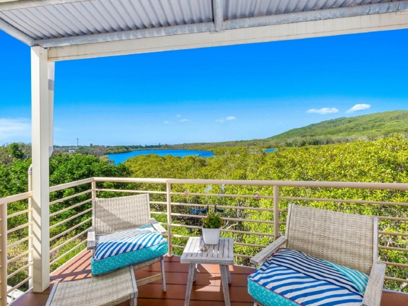 21/2 Creek Street, Hastings Point NSW 2489