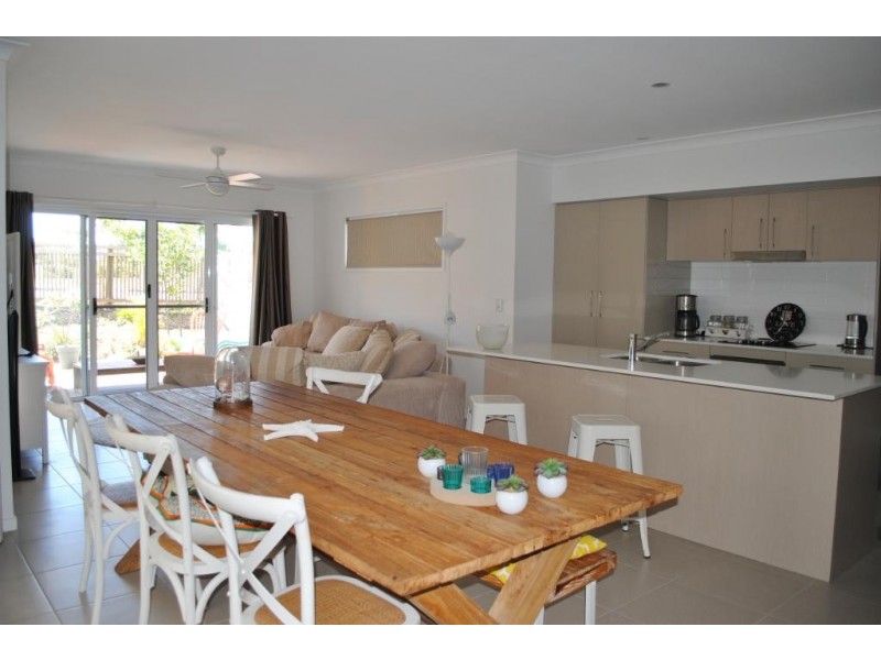 2/15 Dianella Drive, Casuarina NSW 2487