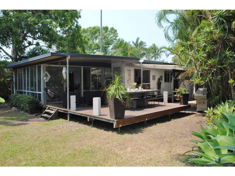 9 Mimosa Ave, Bogangar NSW 2488