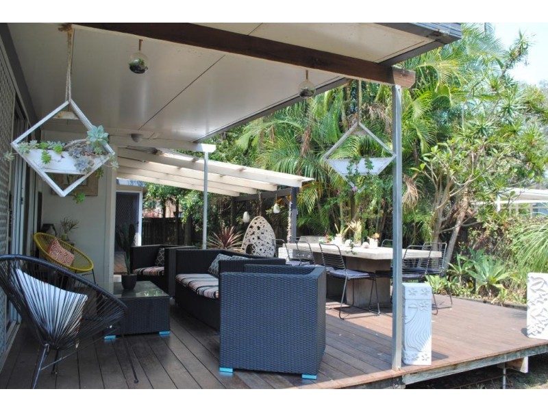 9 Mimosa Ave, Bogangar NSW 2488