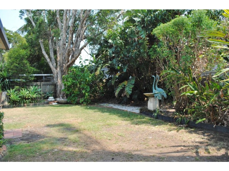 9 Mimosa Ave, Bogangar NSW 2488