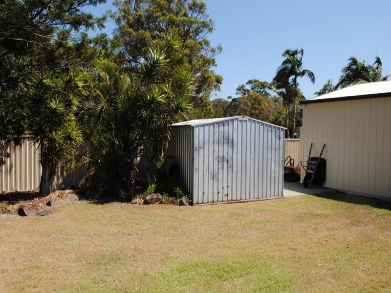 24 Kurrajong Ave, Bogangar NSW 2488