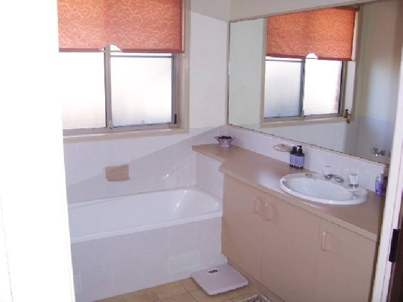 Sandstone Point QLD 4511