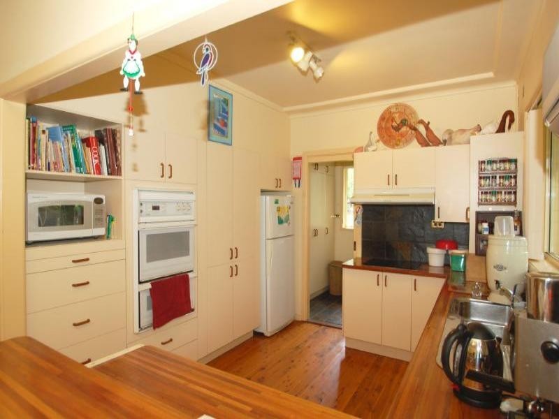 1 Greenway Crescent, Windsor NSW 2756