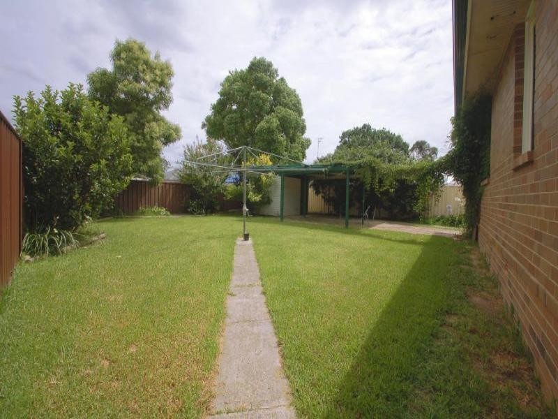 3 Clarke Avenue, Richmond NSW 2753