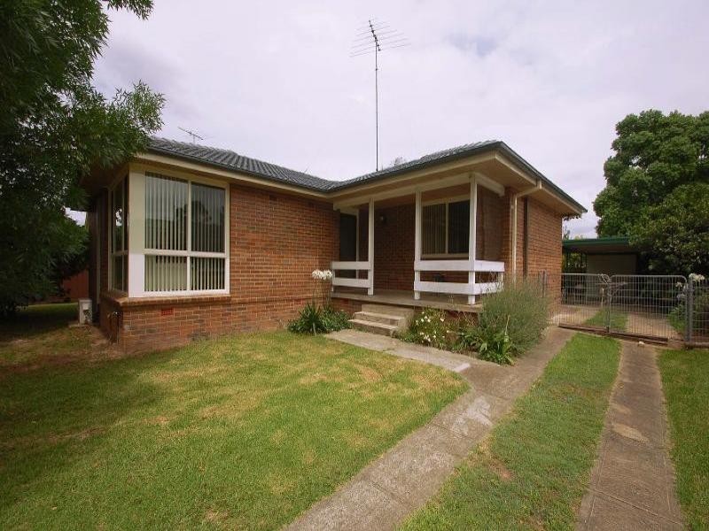 3 Clarke Avenue, Richmond NSW 2753