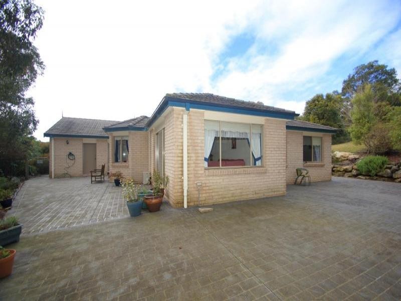 14 Coach House Road, Kurrajong Heights NSW 2758