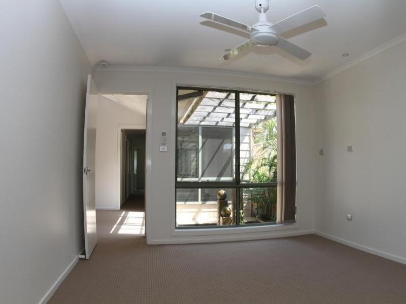 3 Zamia Place, Forster NSW 2428