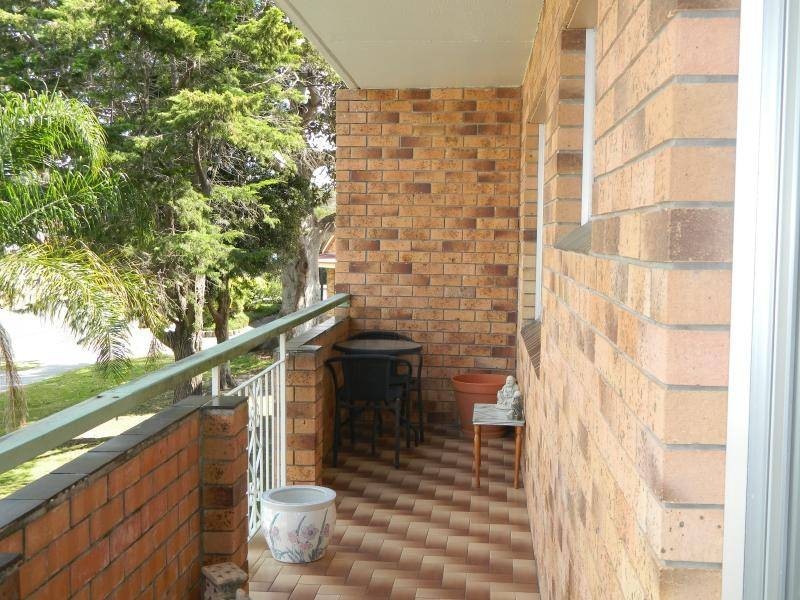 9/25-27 Peel Street, Tuncurry NSW 2428