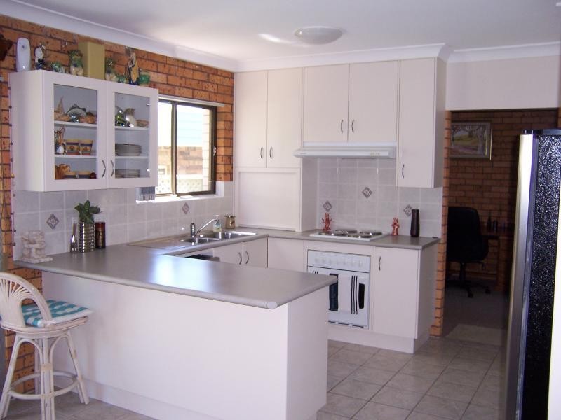 88 Lakeview Cres, Forster NSW 2428