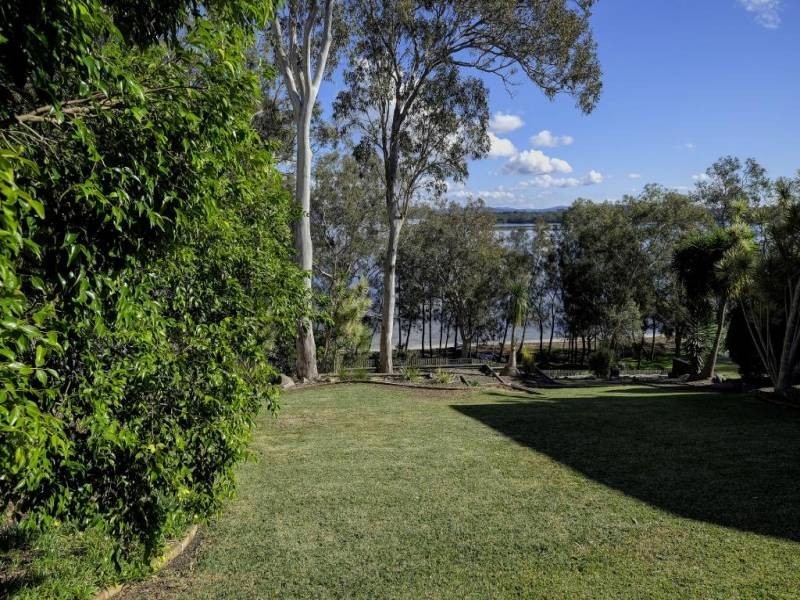 35 Green Point Drive, Green Point NSW 2428