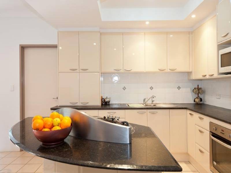 6 The Grove, Hallidays Point NSW 2430