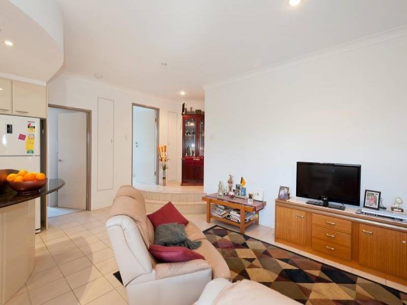 6 The Grove, Hallidays Point NSW 2430