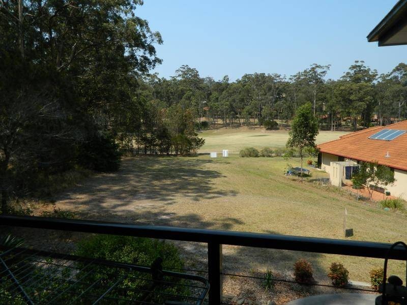 6 The Grove, Hallidays Point NSW 2430