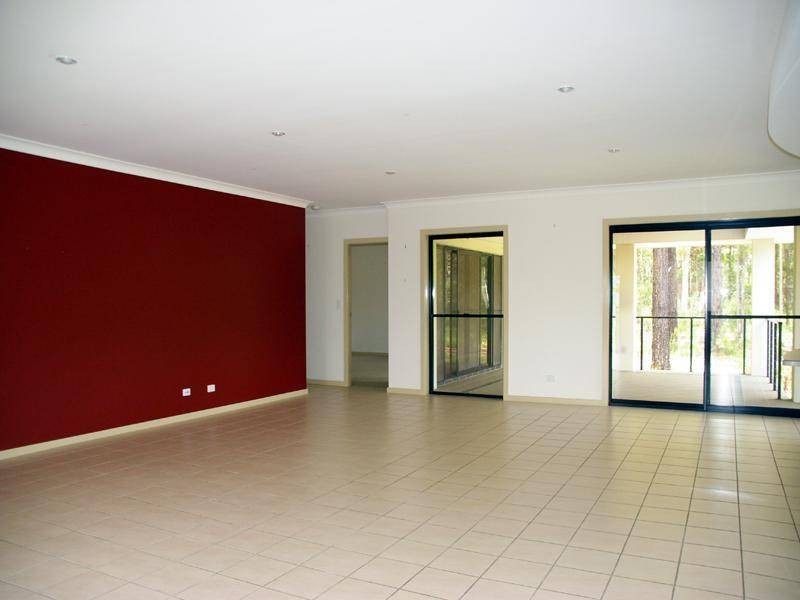 6 The Grove, Hallidays Point NSW 2430