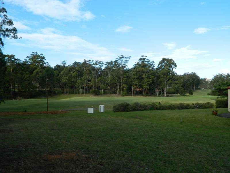 8 The Grove, Hallidays Point NSW 2430