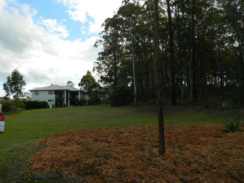 8 The Grove, Hallidays Point NSW 2430