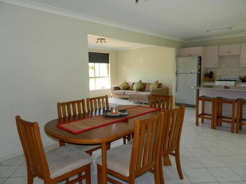 4 Greenview Close, Forster NSW 2428