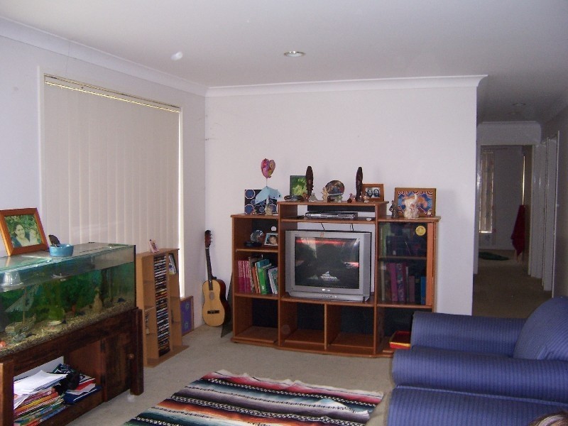 9 Arlington Place, Forster NSW 2428