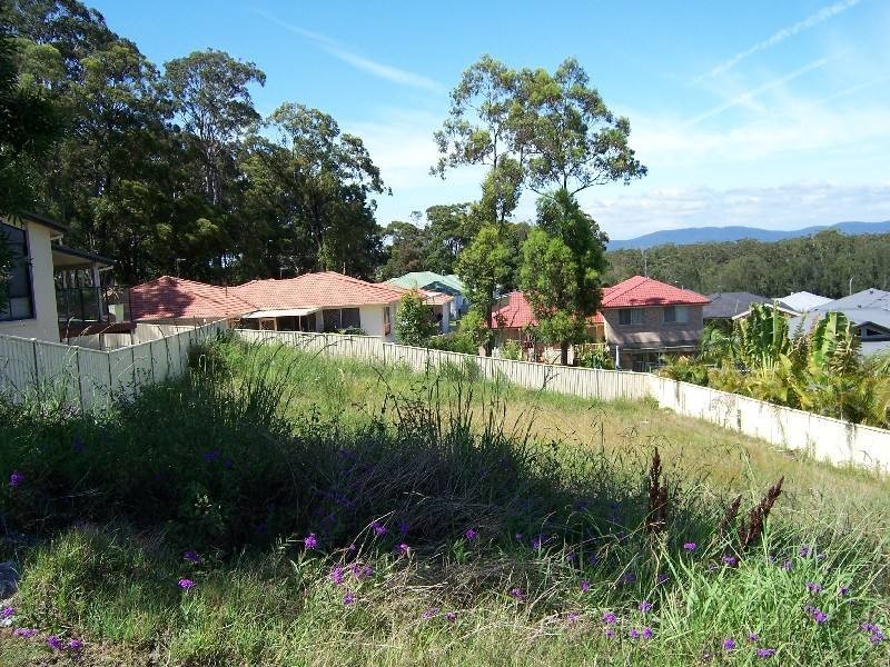 8 Calamas Place, Forster NSW 2428