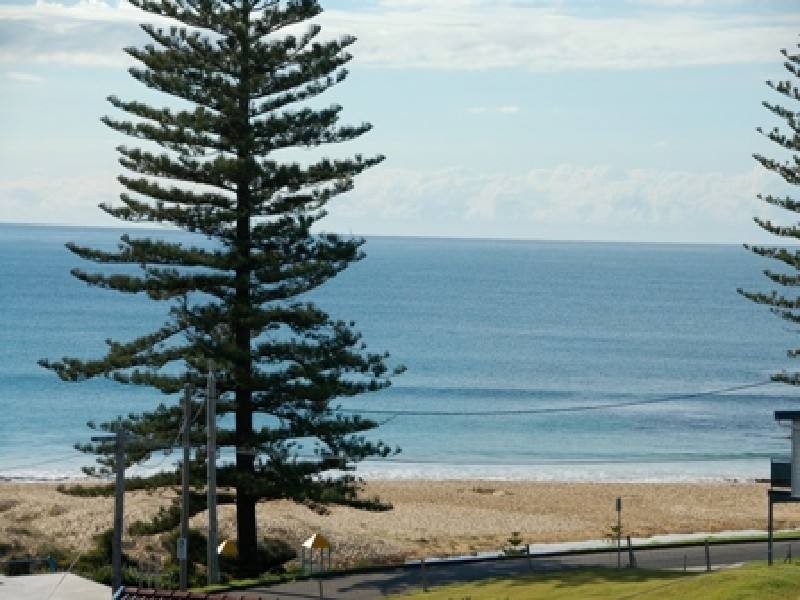 6 Surfview Avenue, Hallidays Point NSW 2430