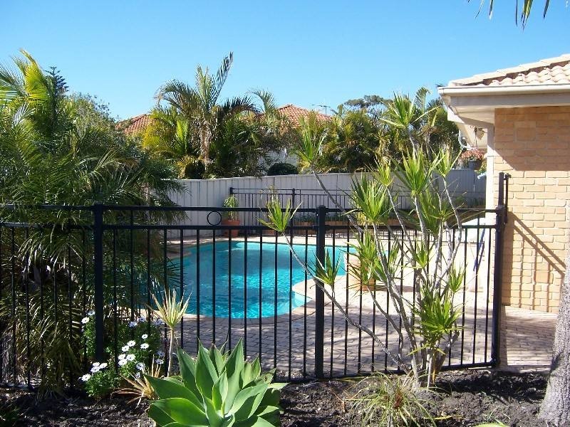 5 Paruna Court, Forster NSW 2428