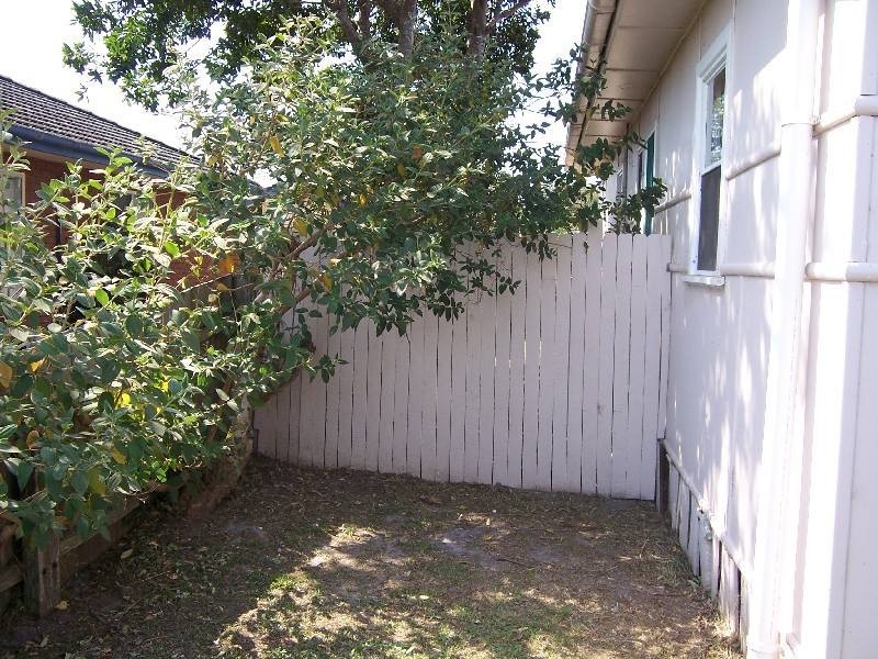 73 Lake Street, Forster NSW 2428