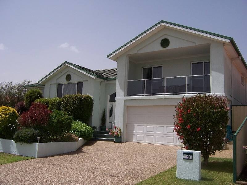 9 The Mews, Forster NSW 2428