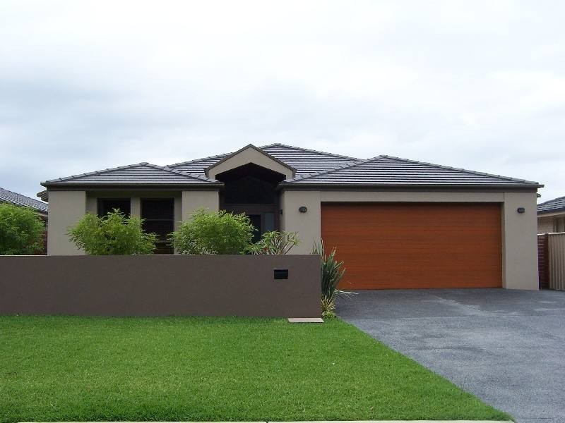 16 The Southern Parkway, Forster NSW 2428