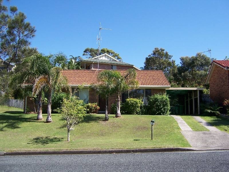 5 Belton Way, Forster NSW 2428
