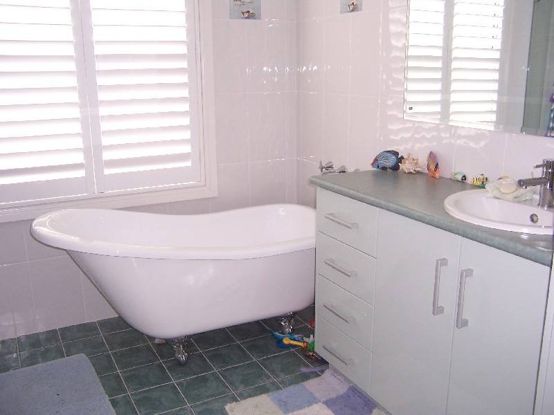 661 The Lakesway, Darawank NSW 2428