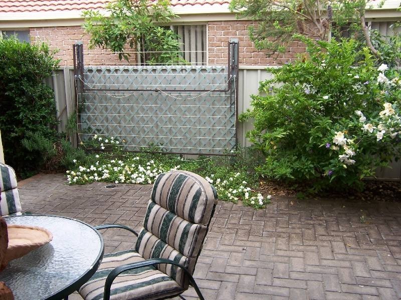 2 / 1 Smiths Close, Forster NSW 2428