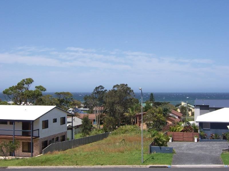 2 / 21 Emerald Drive, Diamond Beach NSW 2430